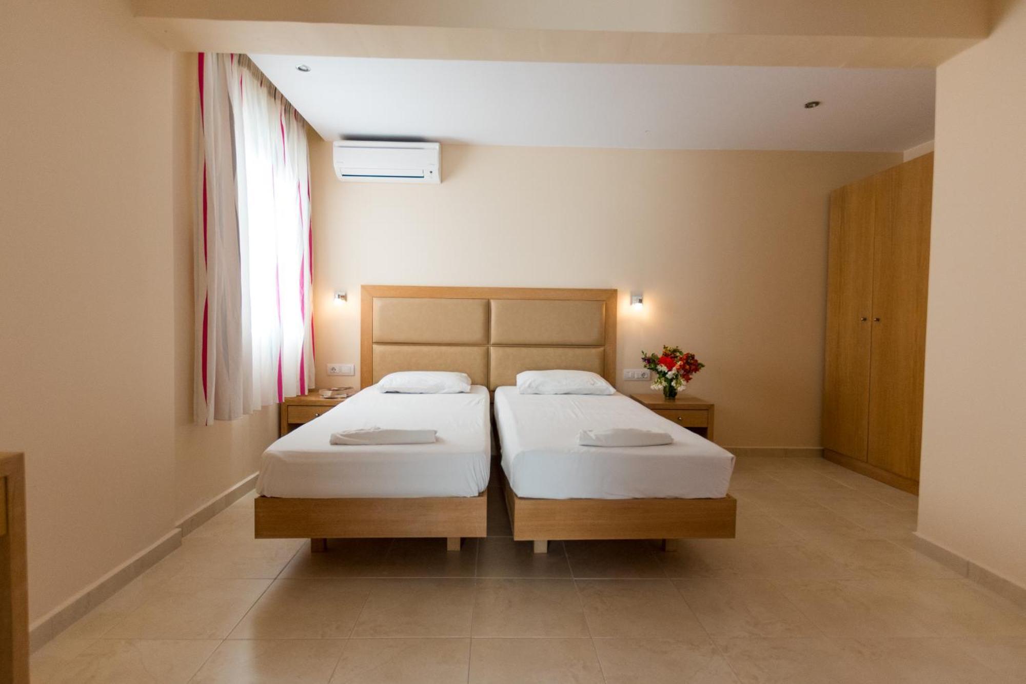 Amaryllis Front Beach Hotel Lardos Exterior photo