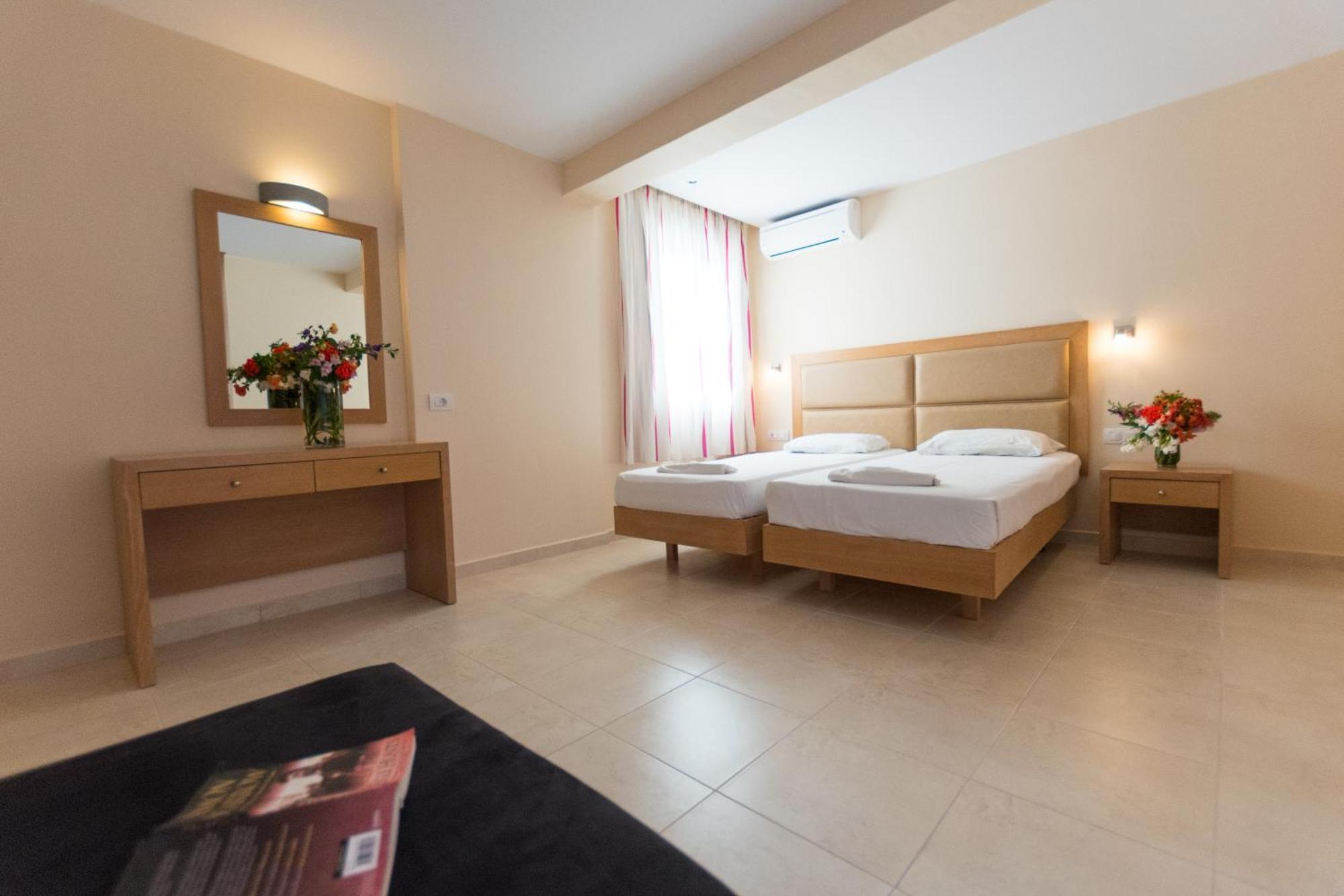 Amaryllis Front Beach Hotel Lardos Exterior photo